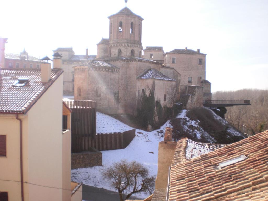 Rincon Del Nazareno Hotel Almazan Bagian luar foto
